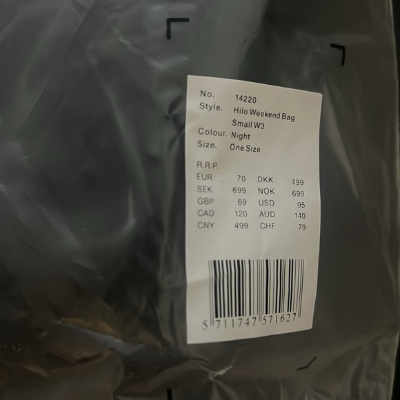 Rains Hilo Weekend Bag Small Black Patent NWT - Picture 6 of 9